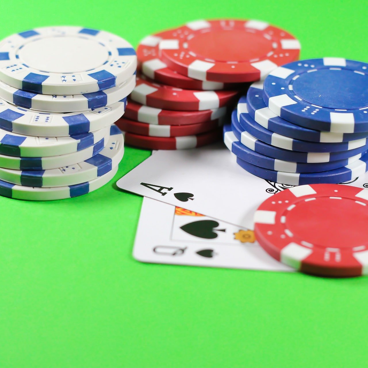 Antarmuka Live Chat isobet di layar ponsel